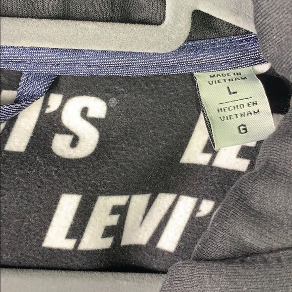 Levi's Soft Shell Varisty Bomber Jacket with Hood - Picture 7 of 8